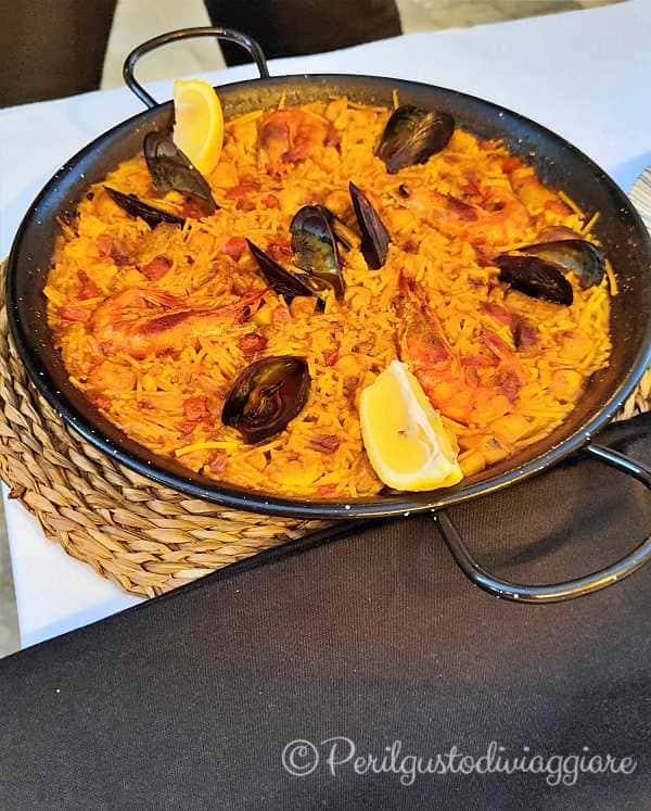 fideuà