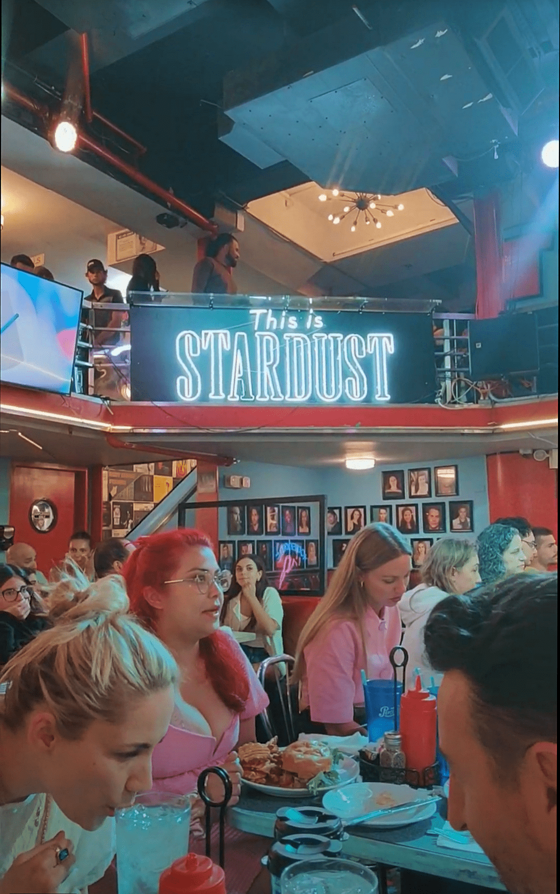 ellen-s-stardust-diner