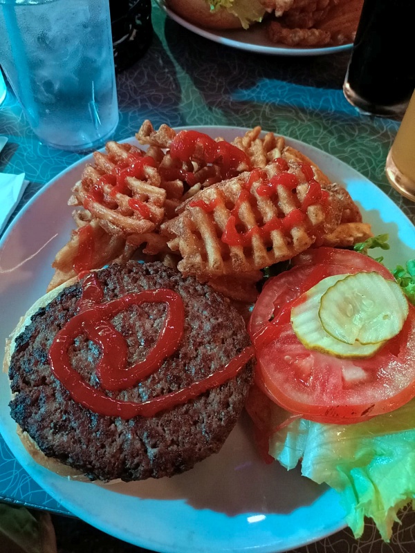 hamburger-da-ellen's-stardust-diner