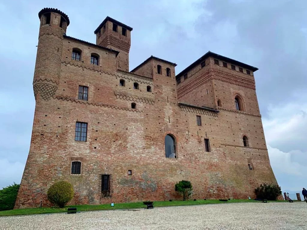Castello di Grinzane Cavour