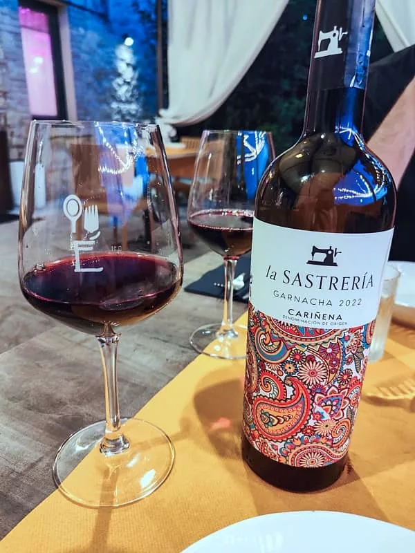 Vino la Sastreria